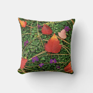 USA, Washington, Spokane County, Hawthorn Leaves 3 Cushion
