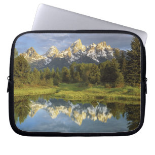 USA, Wyoming, Grand Teton National Park. Grand 2 Laptop Sleeve