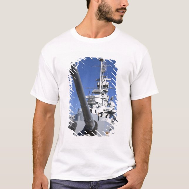 USS Alabama Battleship at Battleship Memorial T-Shirt (Front)