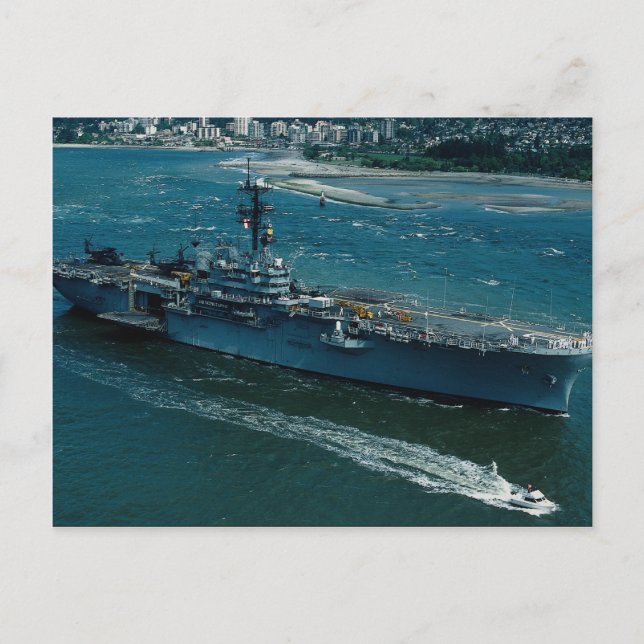 USS Tripoli", LPH 10 Helicopter assault ship Postcard (Front)
