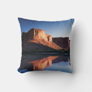 Utah, A mesa reflecting in the Colorado River 1 Cushion