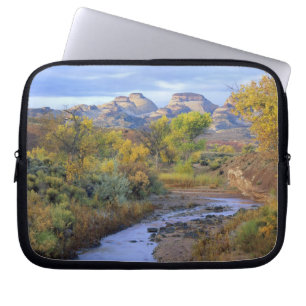 UTAH. USA. Pleasant Creek in autumn at sunrise. Laptop Sleeve
