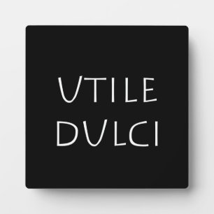 Utile dulci plaque