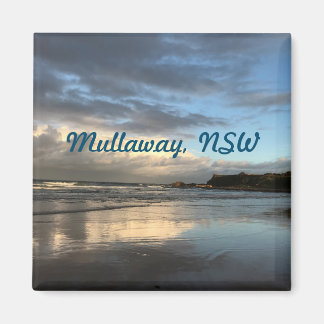 Vacation travel magnets and collectables