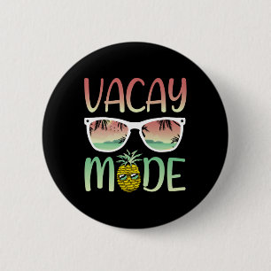 Vacay Mode Funny Ananas With Sungles In Vacay Mode 6 Cm Round Badge