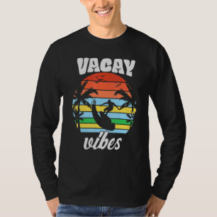 Vacay Vibes Retro Beach Vacation Summer Quote Men T-Shirt
