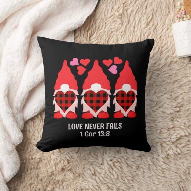 VALENTINE GNOME Love Never Fails Cushion (Blanket)