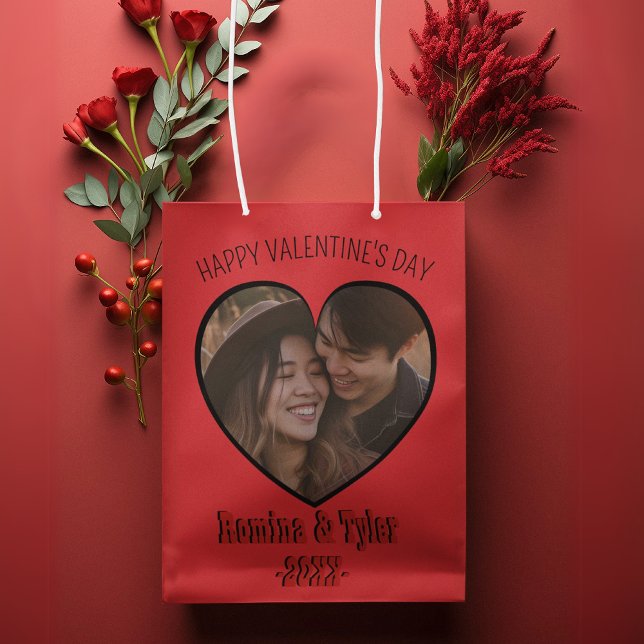 Valentine’s Heart-Shaped Photo & Names Medium Gift Bag (Valentine’s Heart-Shaped Photo & Names Medium Gift Bag)