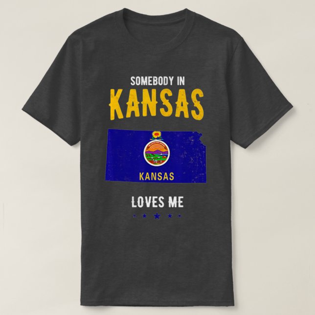 Valentines Day 2022 for Somebody in Kansas loves m T-Shirt (Design Front)