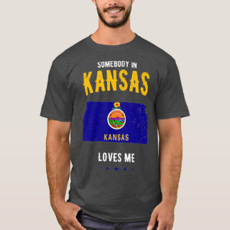 Valentines Day 2022 for Somebody in Kansas loves m T-Shirt