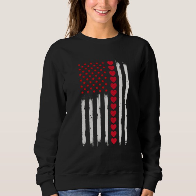 Valentines Day American Flag Hearts Valentine's da Sweatshirt (Front)