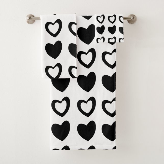 Valentines Day Black and White Hearts Pattern Bath Towel Set (Insitu)