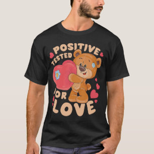 Valentine's day cute teddy bear with big heart T-Shirt
