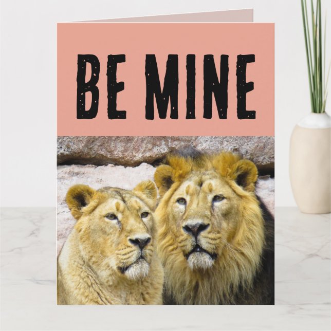 VALENTINE'S DAY LION LION COUPLE GREETING CARD (Front)