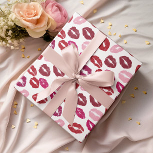 Valentine's Day Wrapping Paper   Kisses Pattern