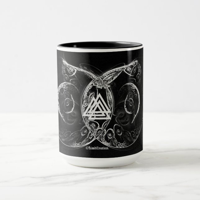 VALKNUT . Viking's raising Mug (Center)