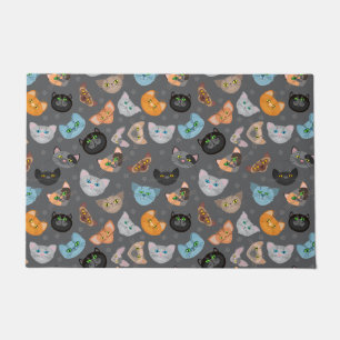 Various cat faces pattern doormat