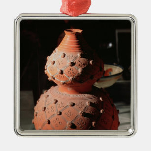 Vase in the shape of a gourd metal ornament