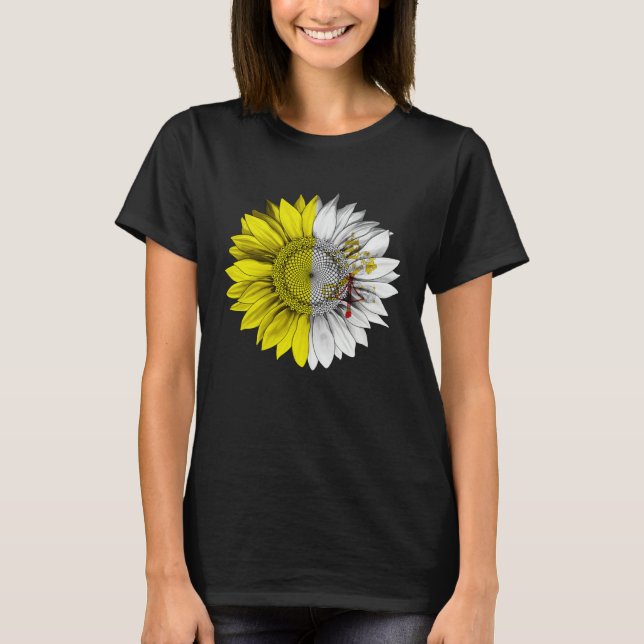 Vatican City Flag Sunflower Vanticanien Root Proud T-Shirt (Front)