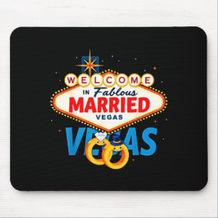 Vegas Bachelor Party Married In Vegas Groom Bride Mouse Pad
