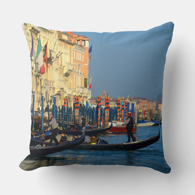 Venetian gondoliers cushion (Front)