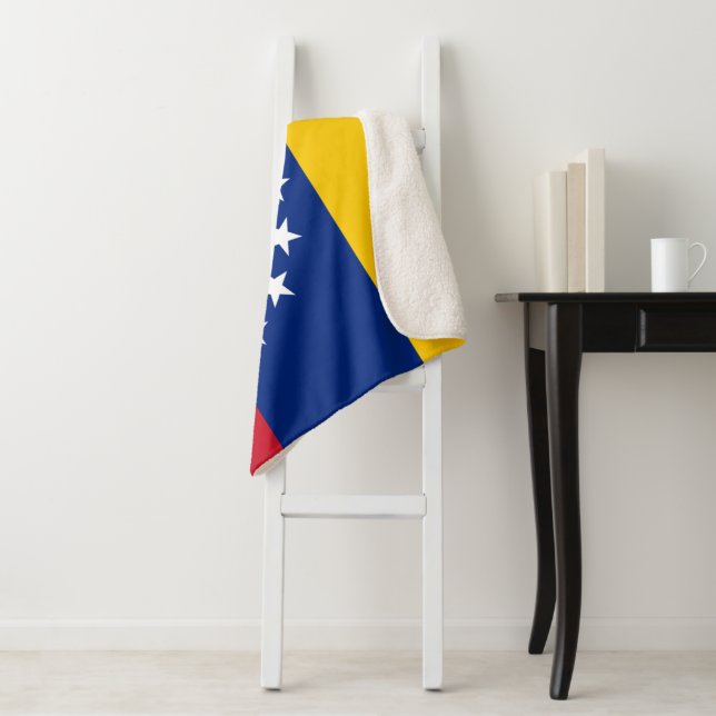 Venezuela Flag Sherpa Blanket (In Situ)