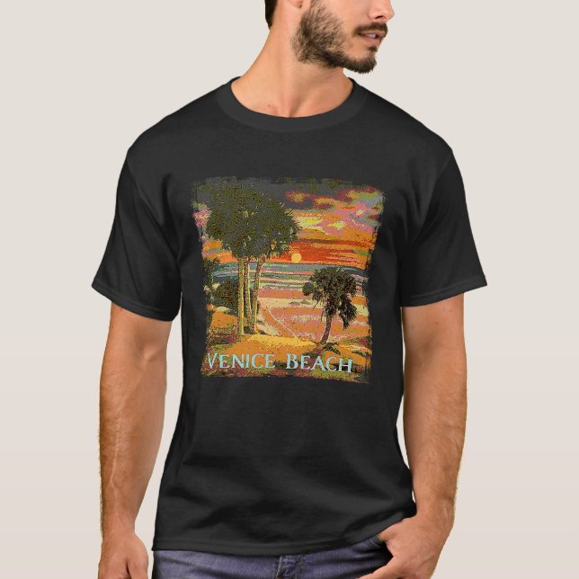 Venice Beach CA Sunset Palm Tree Beach Retro Vinta T-Shirt (Front)