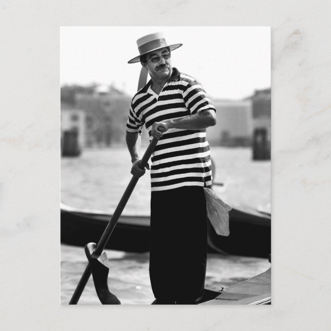 VENICE GONDOLIER WITH HAT POSTCARD (Front)