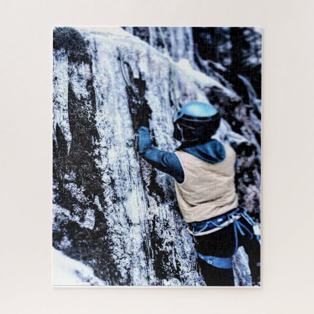 Vertical Climbing Jigsaw Puzzle (Vertical)