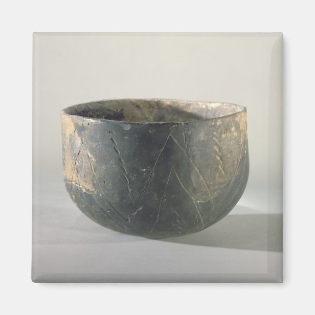 Vessel with a ribbon-style decoration magnet (Front)