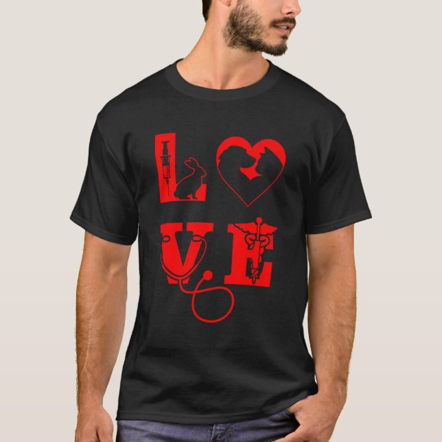 Vet Tech Love Animal Veterinarian Technician T-Shirt (Front)