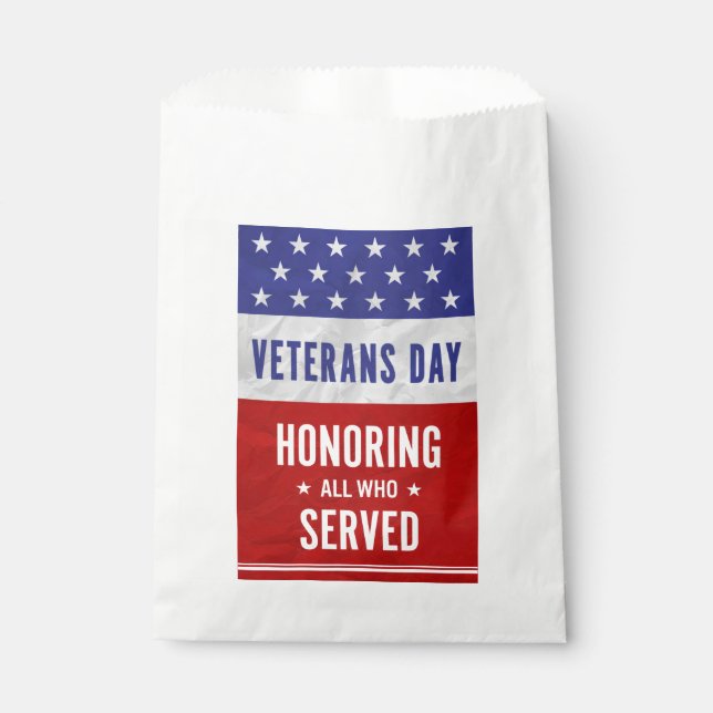 Veterans Day - Honouring all who served  Favour Bag (Front)