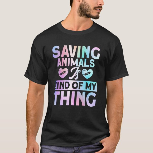 Veterinarian Saving Animals Vet Assistant T-Shirt (Front)