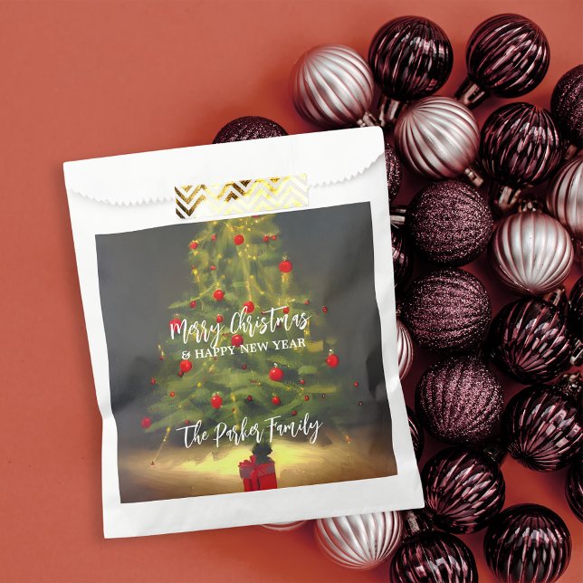 Vibrant Classic Christmas Tree Red Balls  Favour Bag (Creator Uploaded)