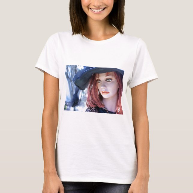 Victoria T-Shirt (Front)