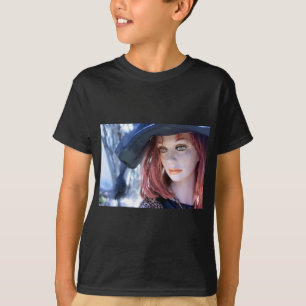 Victoria T-Shirt