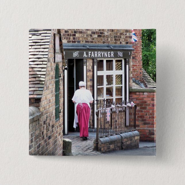 VICTORIAN ENGLAND 15 CM SQUARE BADGE (Front)