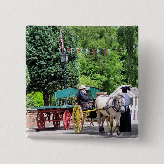 VICTORIAN ENGLAND 15 CM SQUARE BADGE (Front)