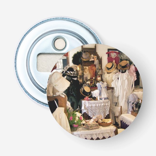 VICTORIAN ENGLAND BOTTLE OPENER (Front)