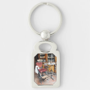 VICTORIAN ENGLAND KEY RING
