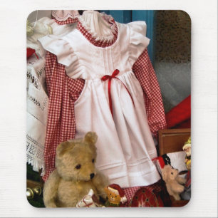 VICTORIAN ENGLAND MOUSE PAD
