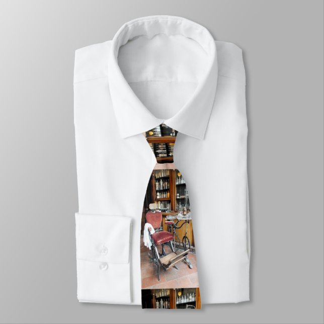 VICTORIAN ENGLAND TIE (Tied)