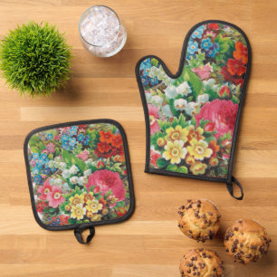 Victorian Era Valentine's Card, Floral Bouquet Oven Mitt & Pot Holder Set