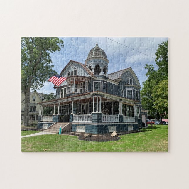 Victorian home jigsaw puzzle (Horizontal)