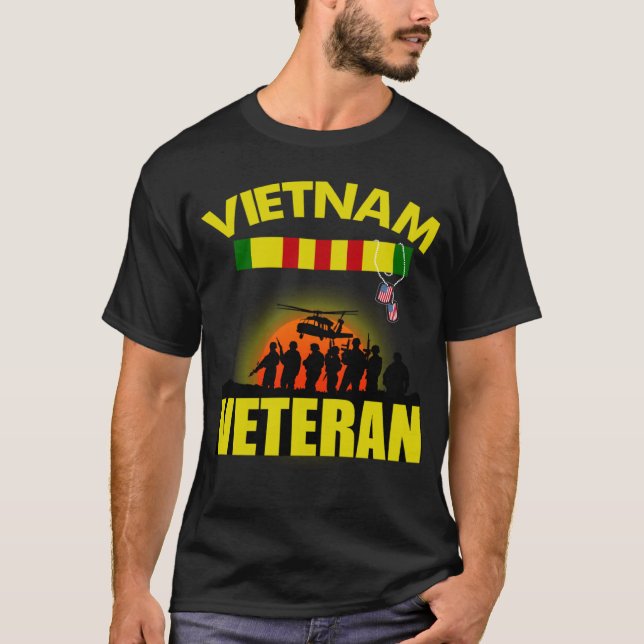 Vietnam Veteran   In Memory of Vietnam Veteran T-Shirt (Front)
