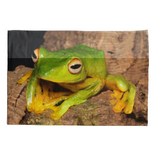 Vietnamese Black-Webbed Gliding Frog Pillowcase
