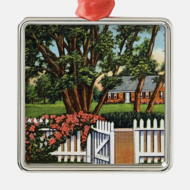 View of a Quaint Residence Metal Ornament (Front)