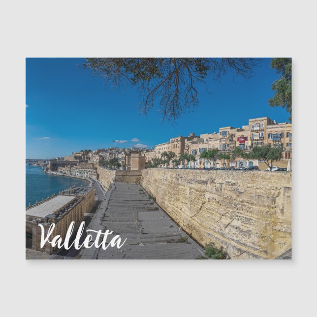 View of city wall and harbor in Valletta (Front)
