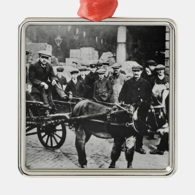 View of Covent Garden Market, 1900 Metal Ornament (Front)