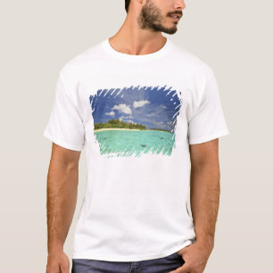 View of Funadoo Island from Funadovilligilli T-Shirt